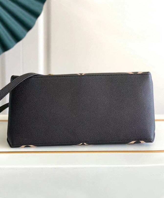 Louis Vuitton Grand Palais M45842 Black